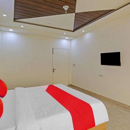 Hotel O Golden Key Inn Punjabi Bagh نيودلهي المظهر الخارجي الصورة