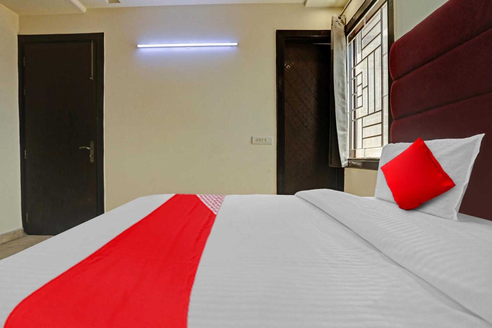 Hotel O Golden Key Inn Punjabi Bagh نيودلهي المظهر الخارجي الصورة