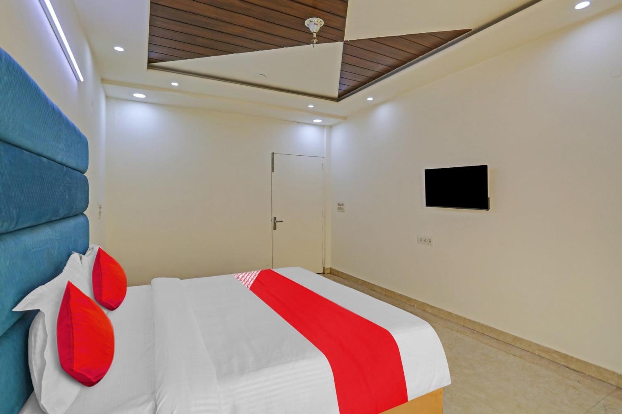 Hotel O Golden Key Inn Punjabi Bagh نيودلهي المظهر الخارجي الصورة